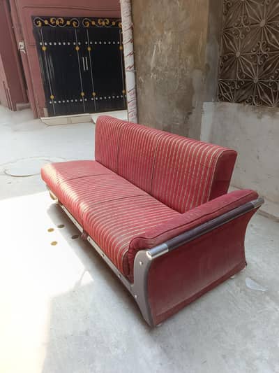 sofa combed and one single seat sofa picece read complt ad b4to contct
