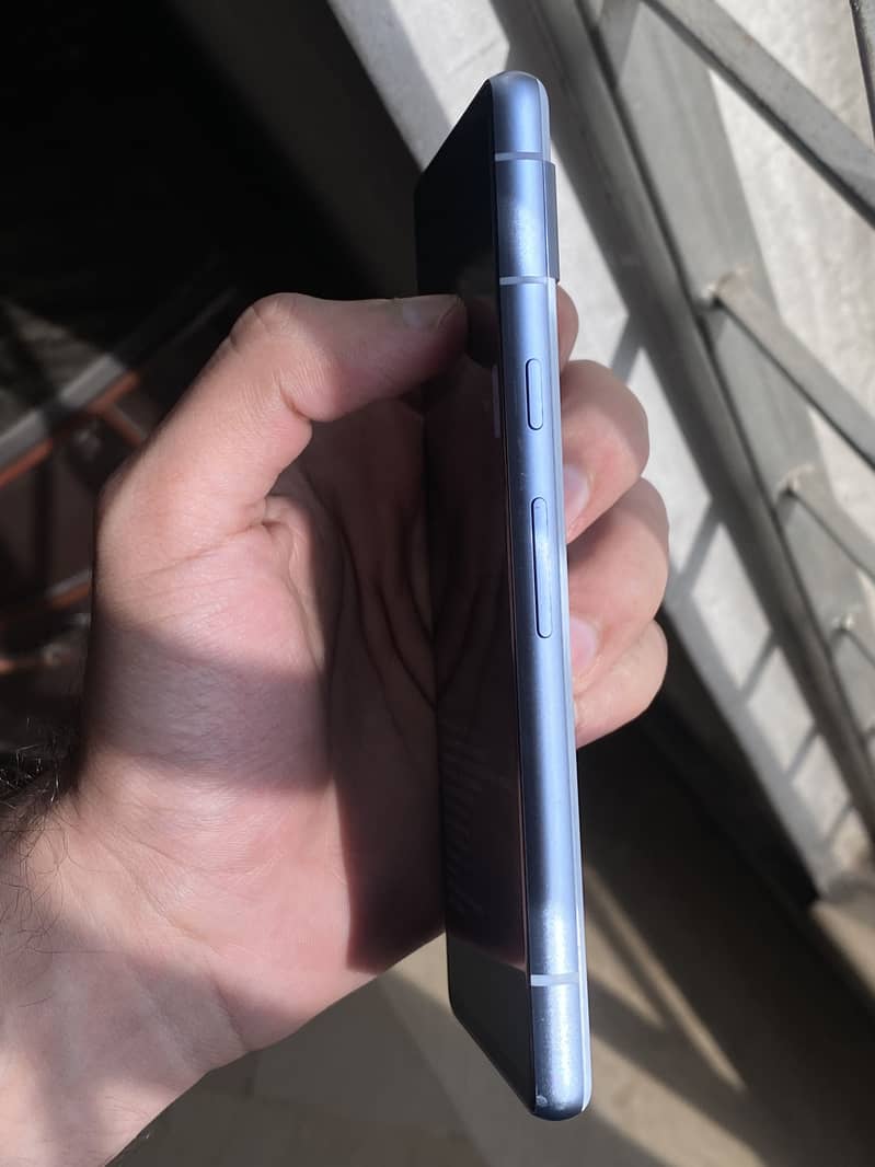 Google Pixel 7a 4