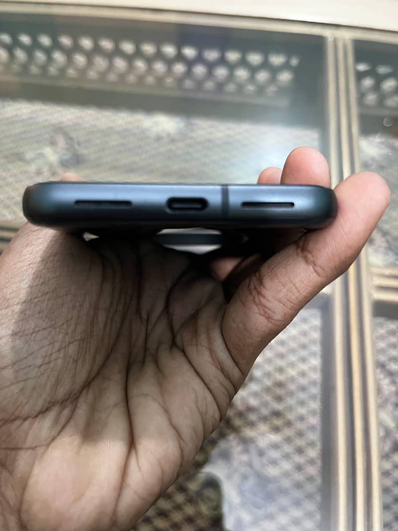Google Pixel 8 3