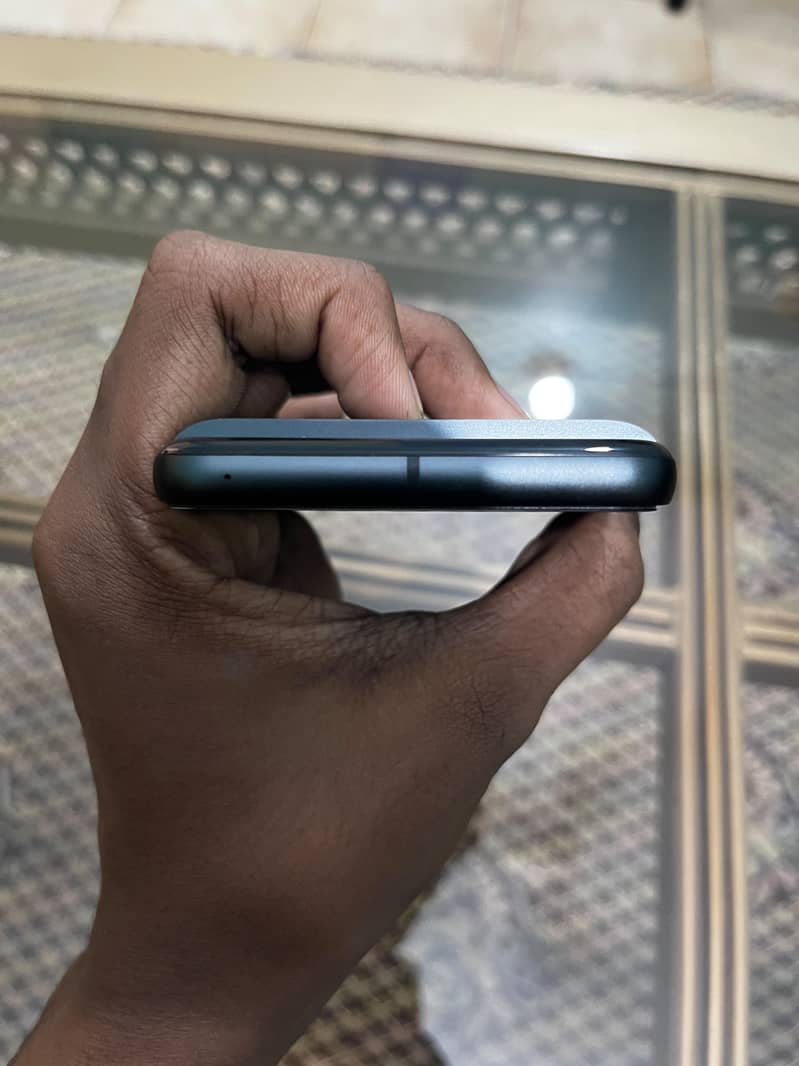 Google Pixel 8 5