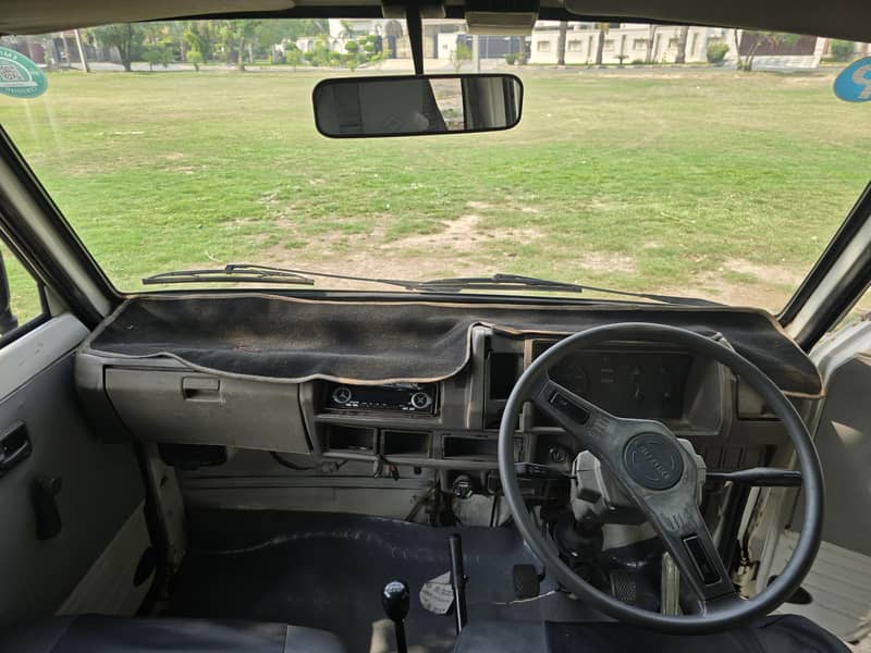 Suzuki Bolan 2005 model 8