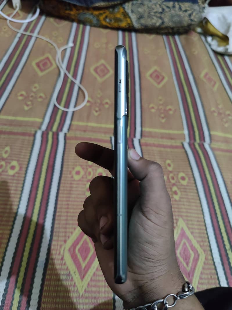 One Plus 10 Pro 0