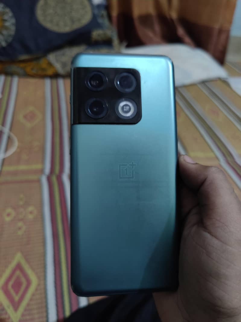 One Plus 10 Pro 3