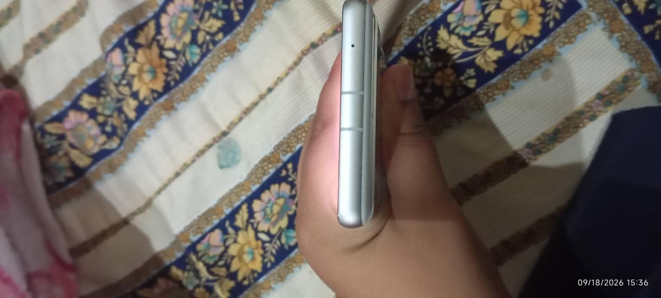 Google Pixel 7a 1