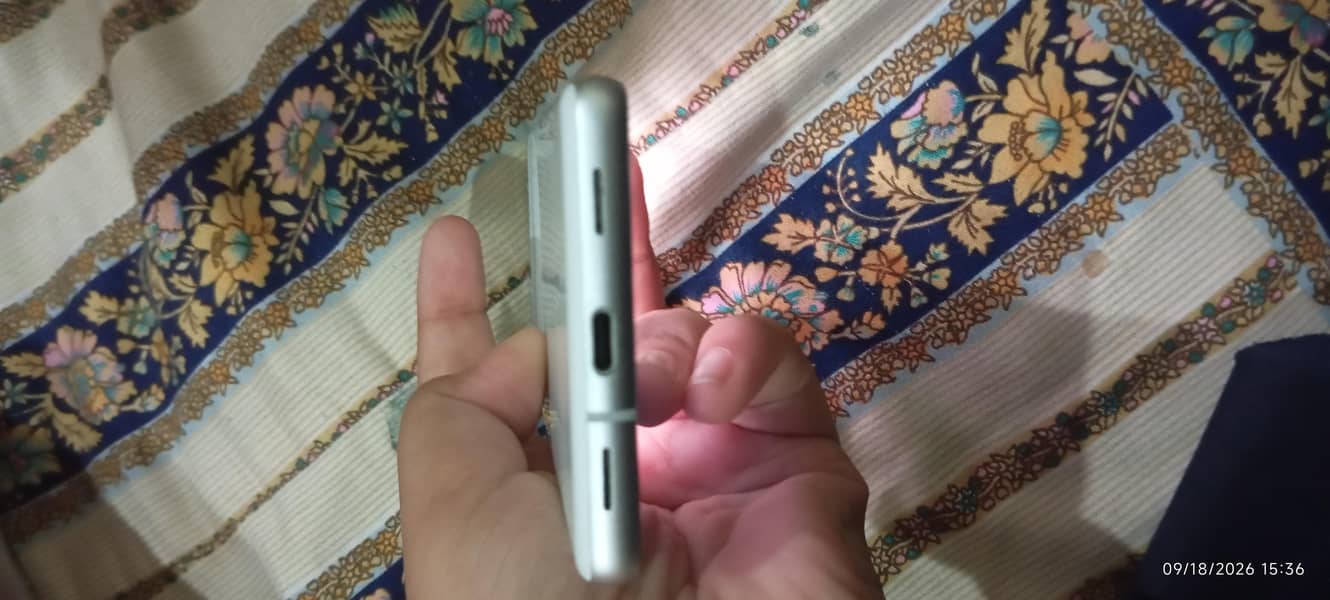 Google Pixel 7a 3