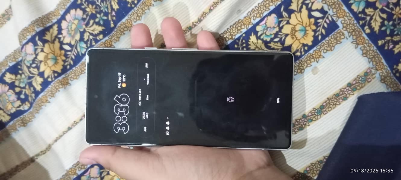 Google Pixel 7a 5
