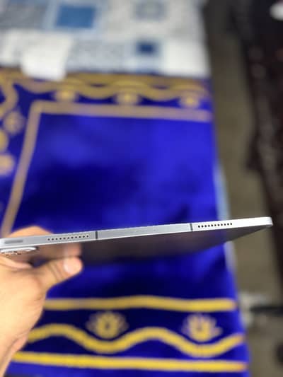 Ipad pro 2021 m1 chip 13inch  ( 5th gen )  urgent sale