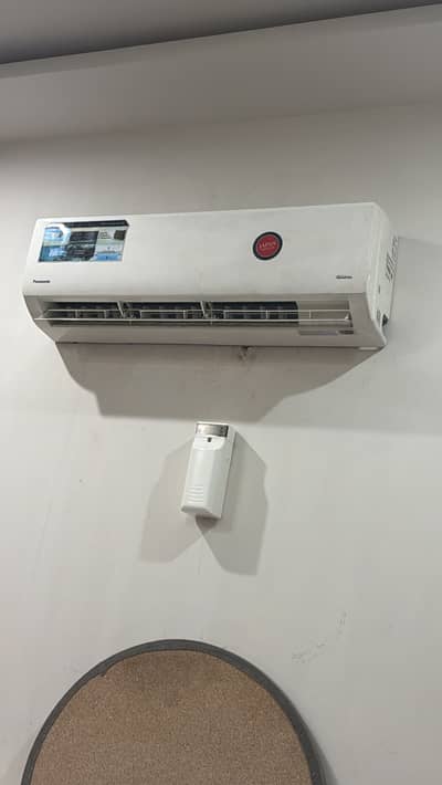Panasonic ac dcinverter T3 1.5 ton good condition