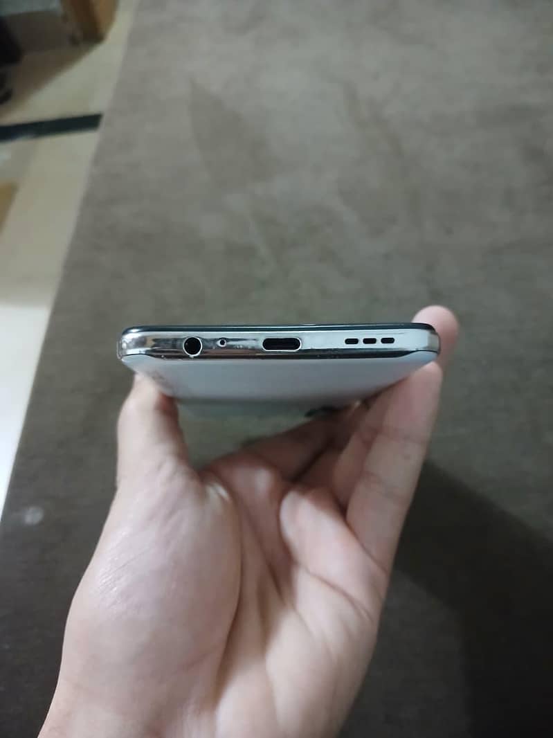 Tecno Camon 18P 4