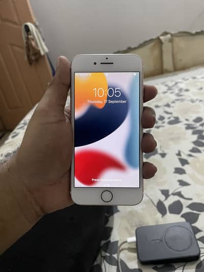 iPhone 7 Pta Approve With Box Read Ad First