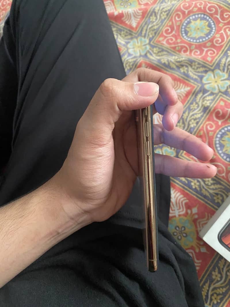 iPhone XS 2