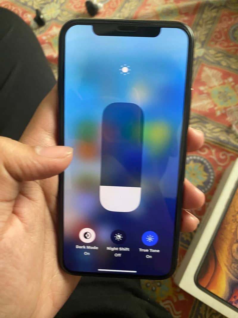 iPhone XS 6
