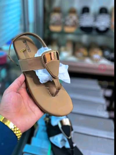 Golden Buckle Comfort Chappal = 03246159097