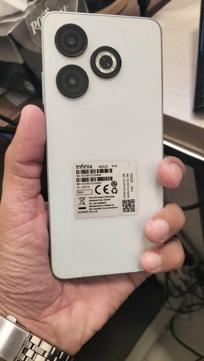 Infinix Smart 8 4+4/64gb Only Phone Filhal