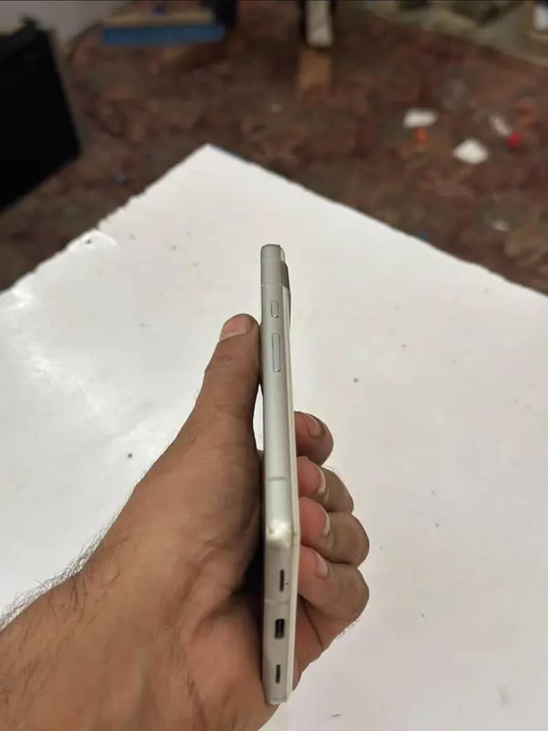 Google Pixel 7a 2