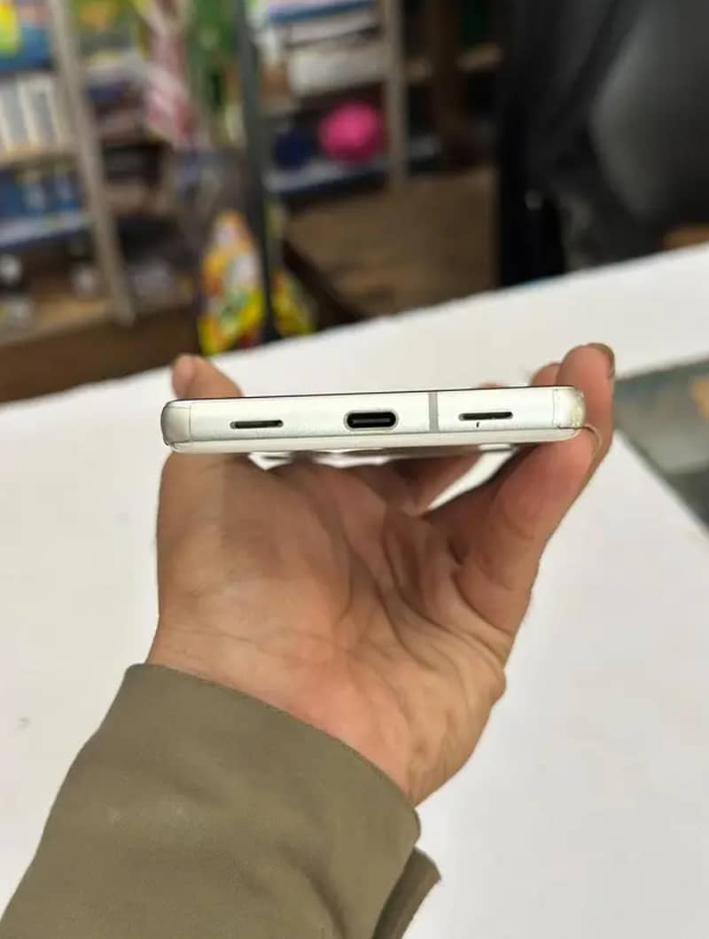 Google Pixel 7a 3