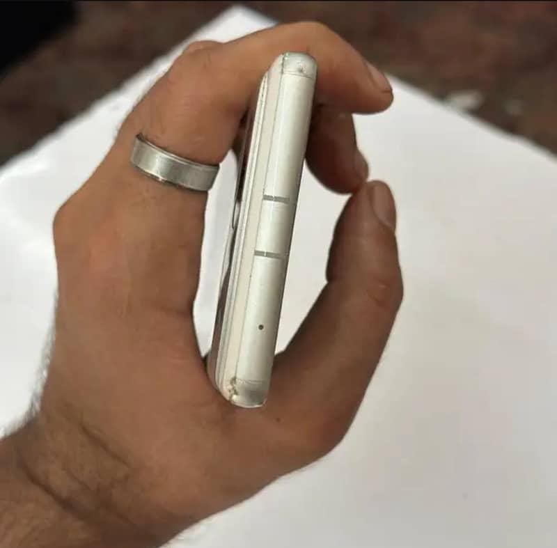 Google Pixel 7a 4