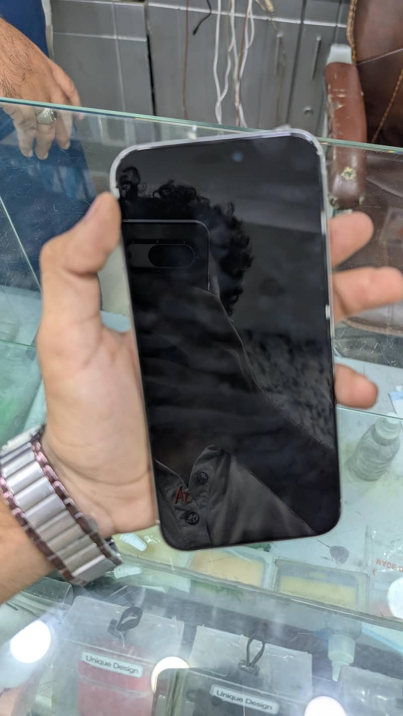 Apple iPhone 15 Pro Max 3