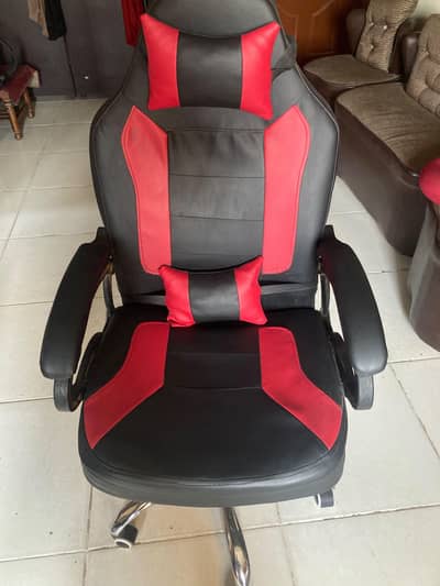 Gaming chair : Fresh Condition