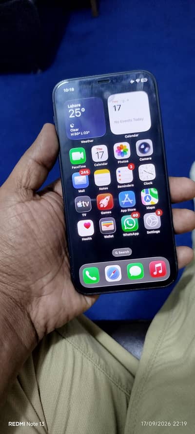 Apple iPhone 12