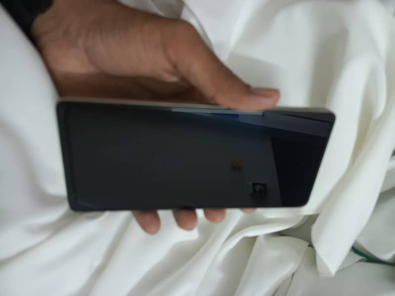 Tecno CAMON 30 7
