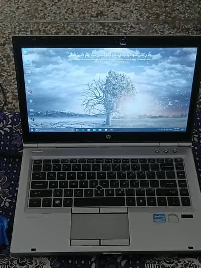 I5 Hp Laptop with 8Gb Ram And Camera with All Assosries