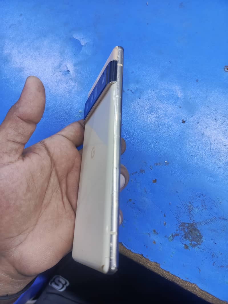 Google Pixel 6 Pro 2