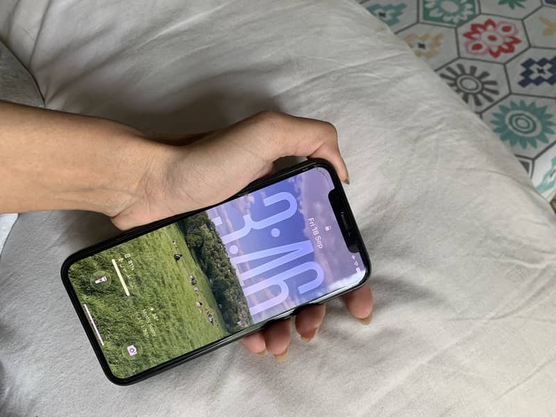 Apple iPhone 11 Pro 1