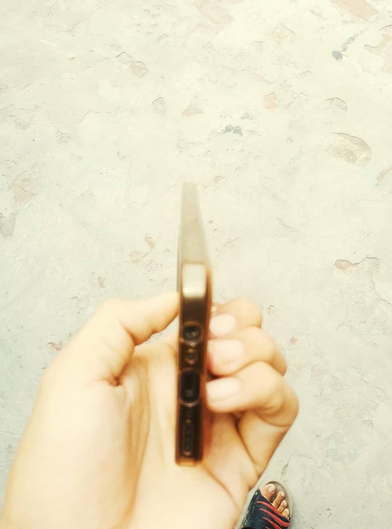 Realme Note 60x 4
