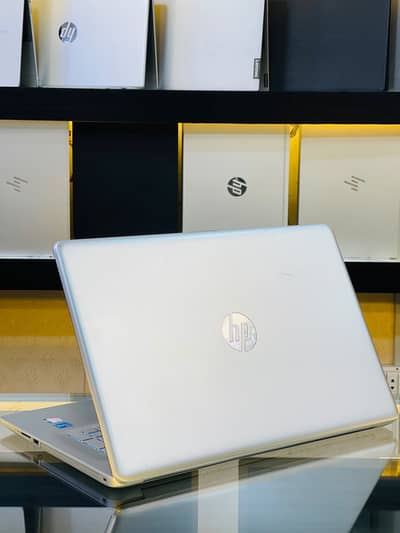 Hp Pavilion 11th Generation Core i3 8GB RAM DDR4 256GB SSD 17”inch