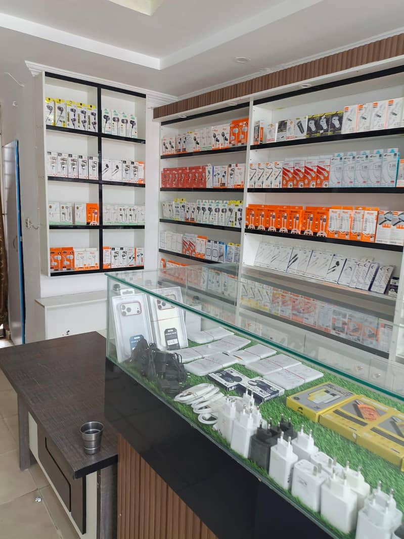 MOBILE SHOP 8