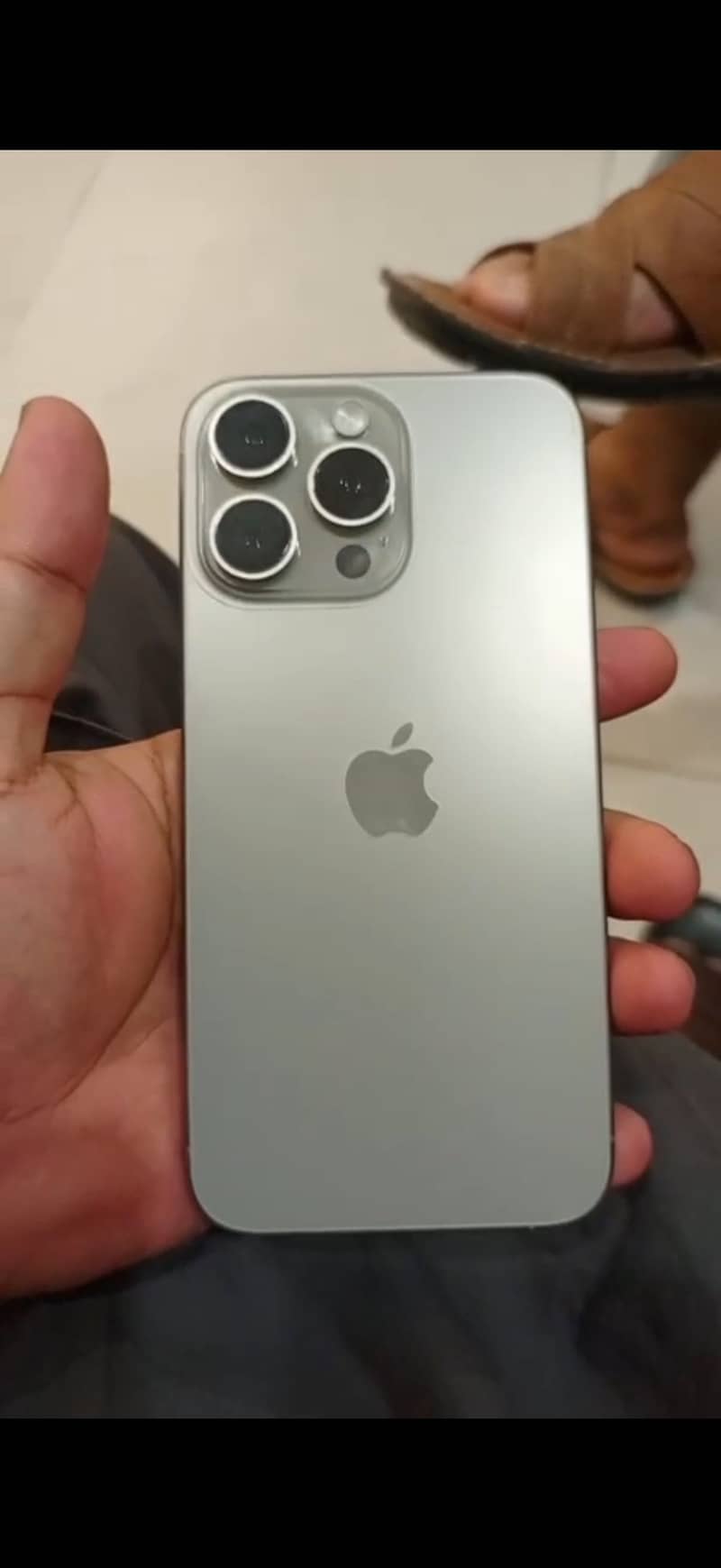 Apple iPhone 15 Pro Max 2
