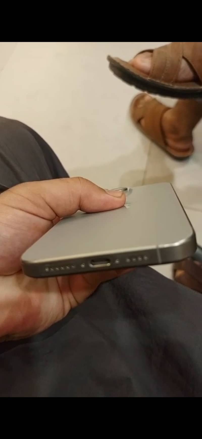 Apple iPhone 15 Pro Max 4