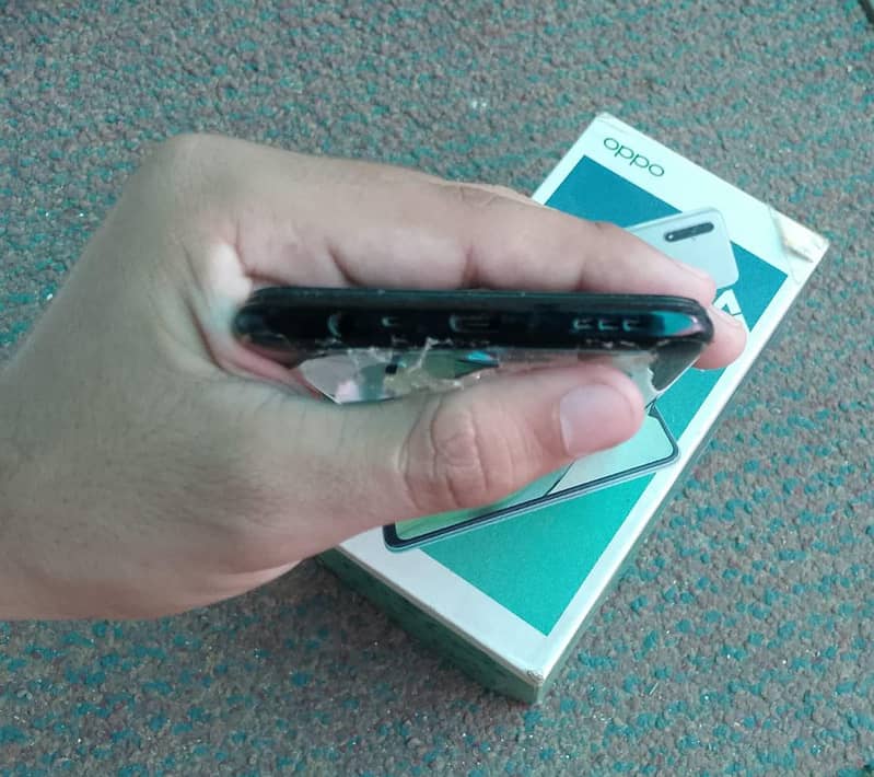 OPPO A31 6
