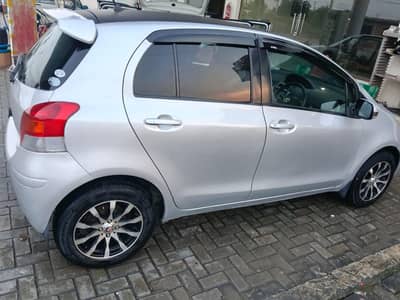 Toyota Vitz 2014