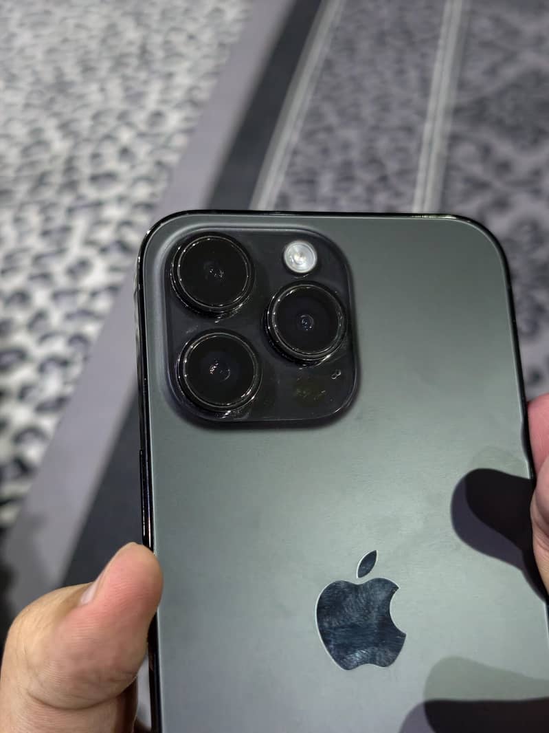 iphone 14 pro max 3