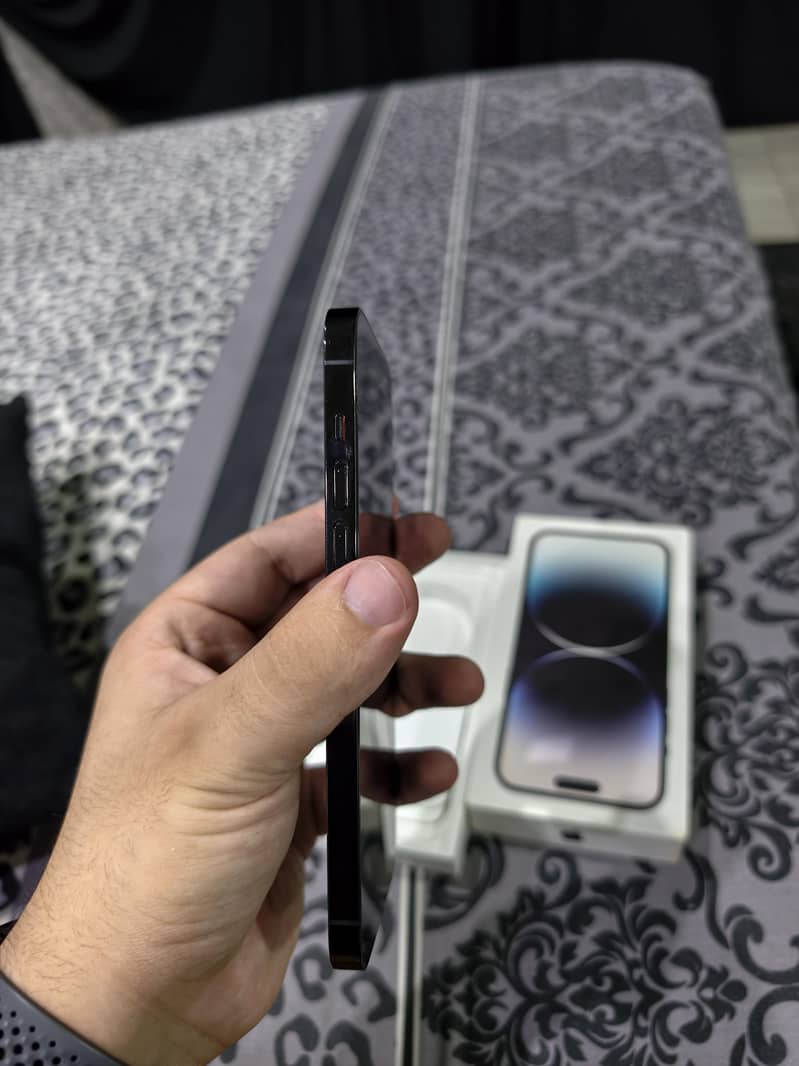 iphone 14 pro max 5