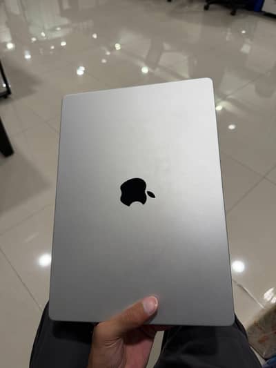 macbook pro m3