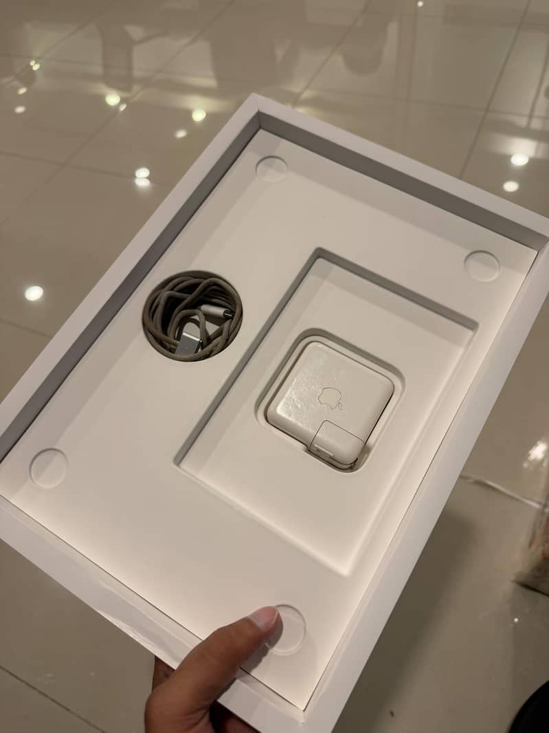 macbook pro m3 6