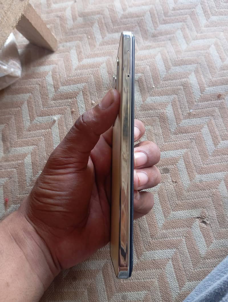 Tecno Spark 20 0
