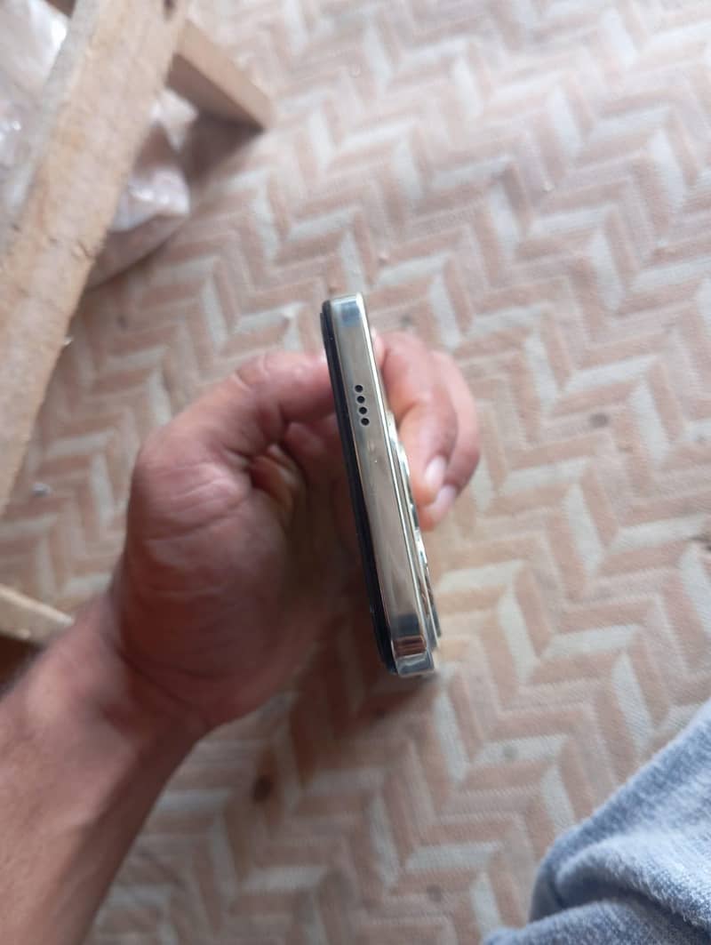 Tecno Spark 20 3