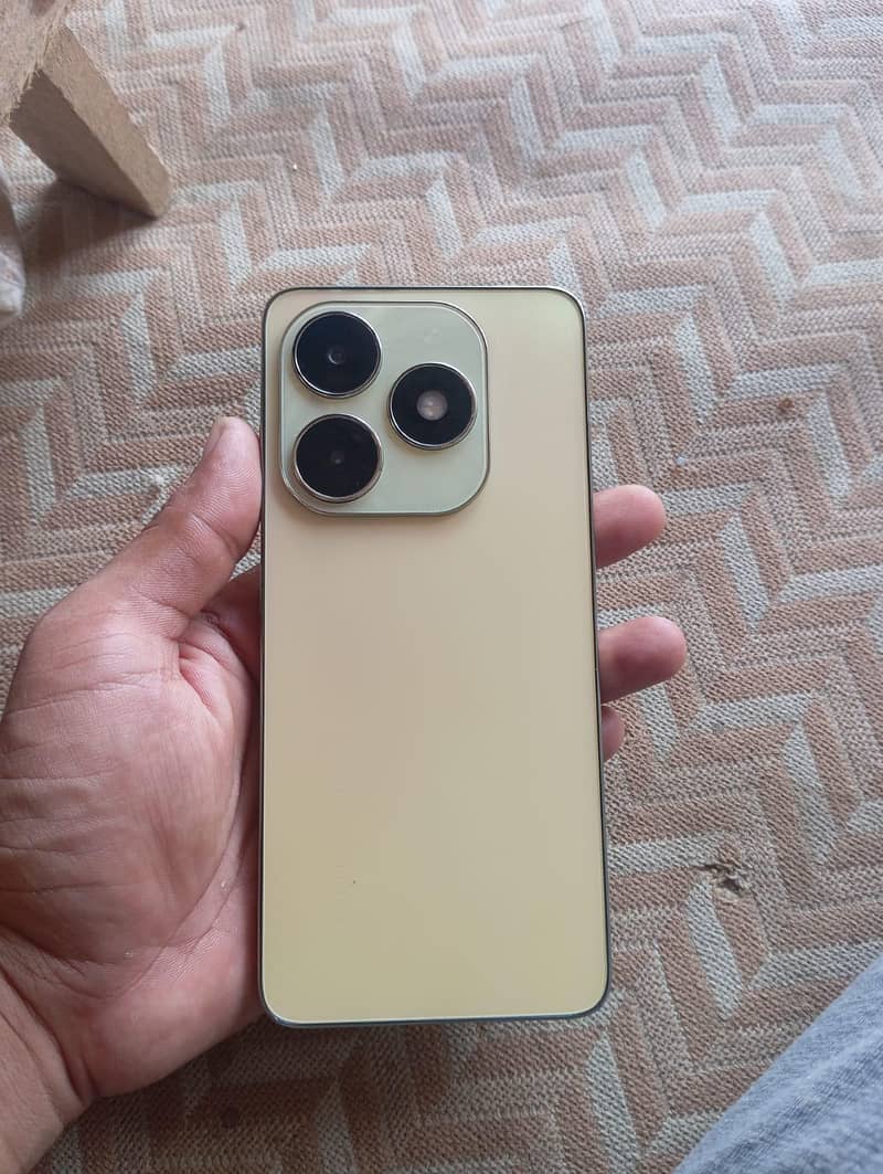 Tecno Spark 20 4