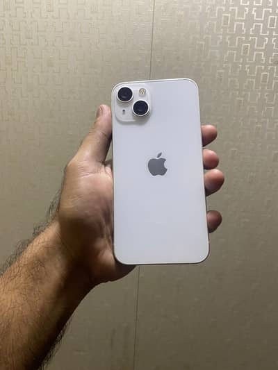 Apple iPhone 13