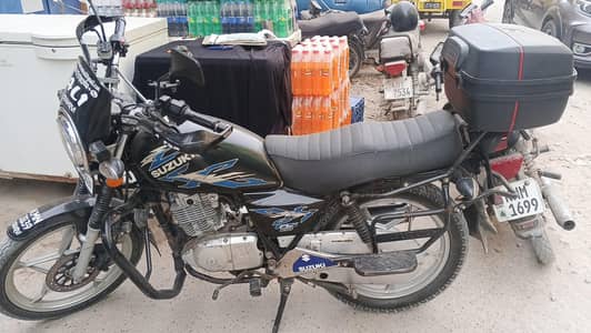Suzuki Gs150 SE ready for tour
