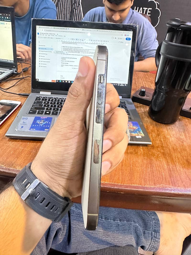 Apple iPhone 14 Pro 1