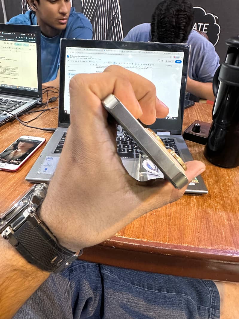 Apple iPhone 14 Pro 2