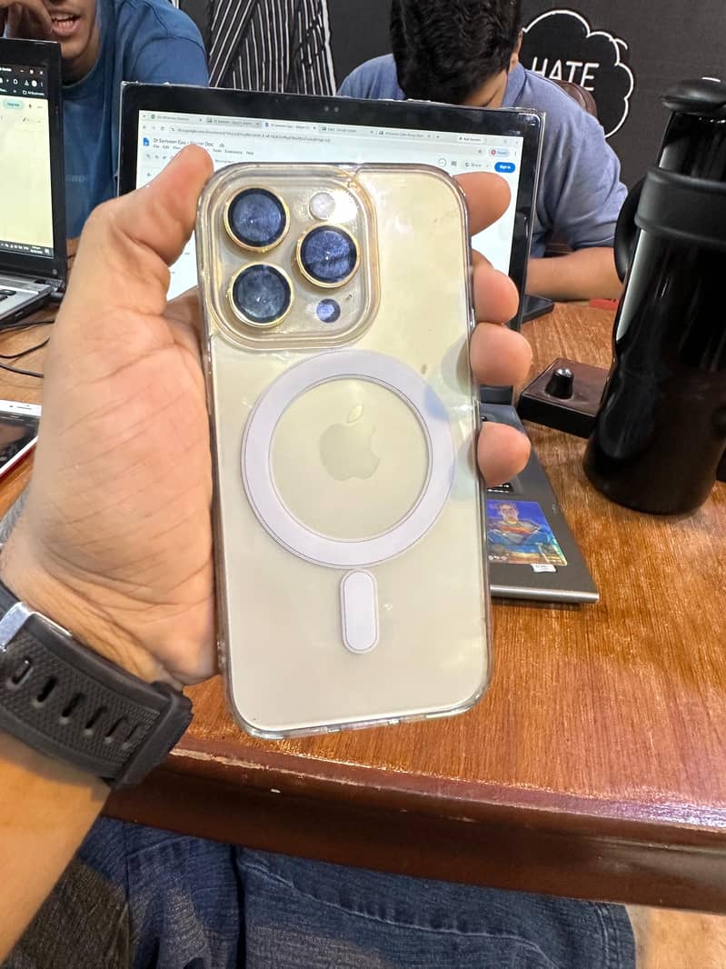 Apple iPhone 14 Pro 4