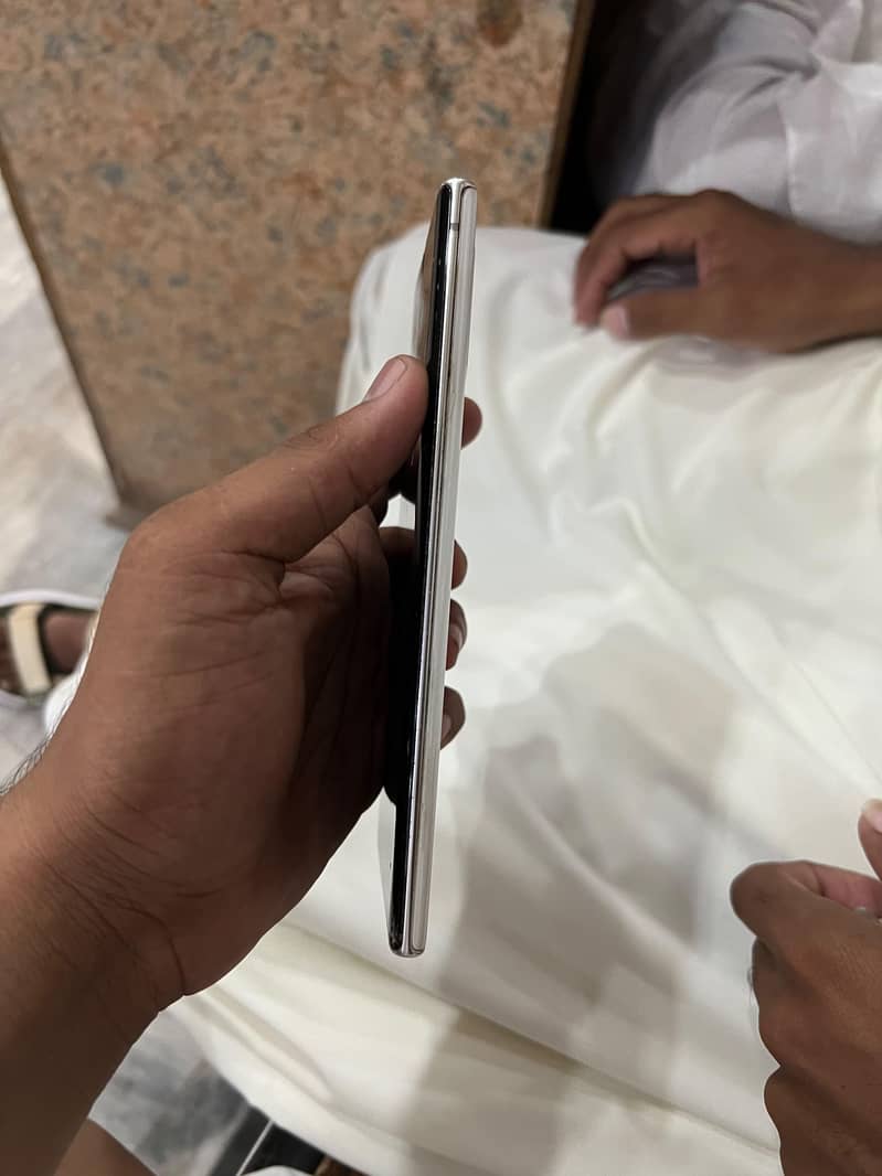 Samsung Mobile Note 10 Plus 1