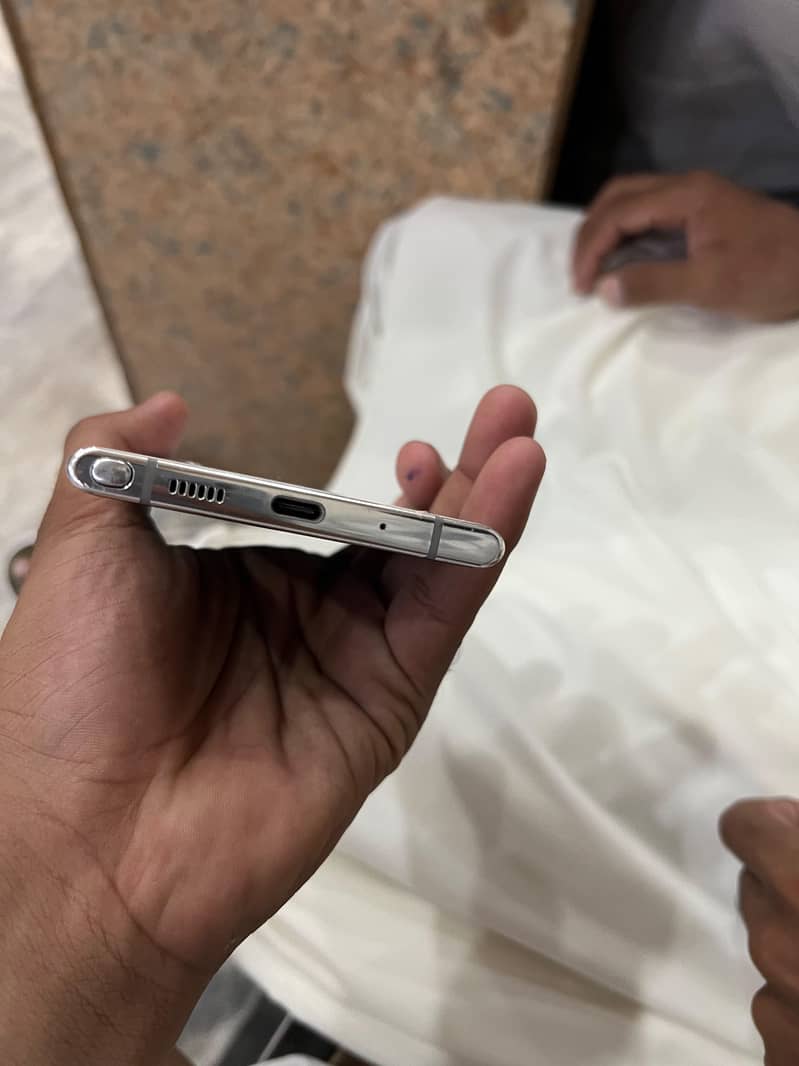 Samsung Mobile Note 10 Plus 2