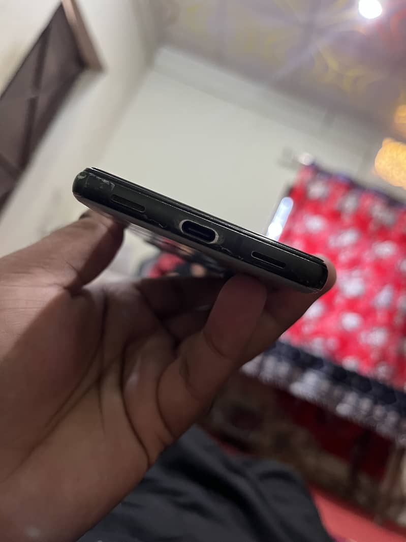 Google Pixel 6a 5